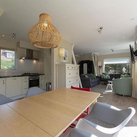 Cozy Holiday Home With Garden Sint Maartensvlotbrug المظهر الخارجي الصورة